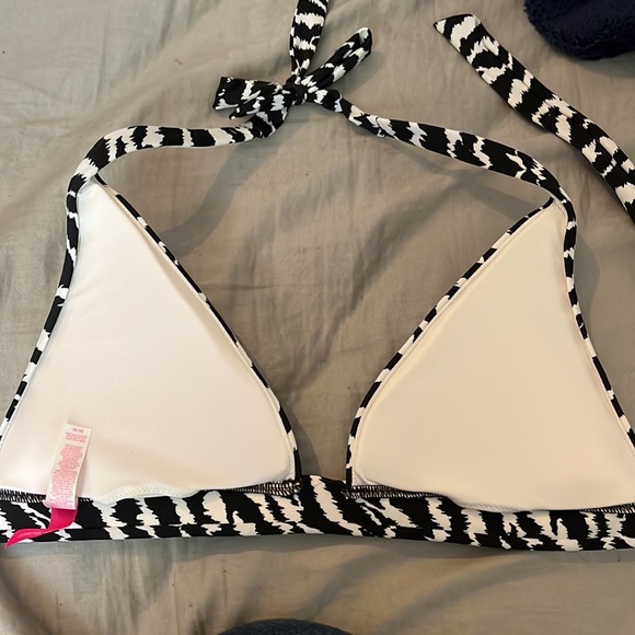 Victoria Secret bikini top - Picture 2 of 3
